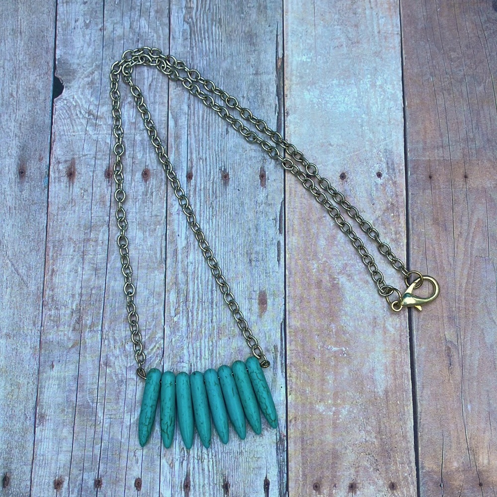 NWT Handmade silver chain turquoise spike necklace